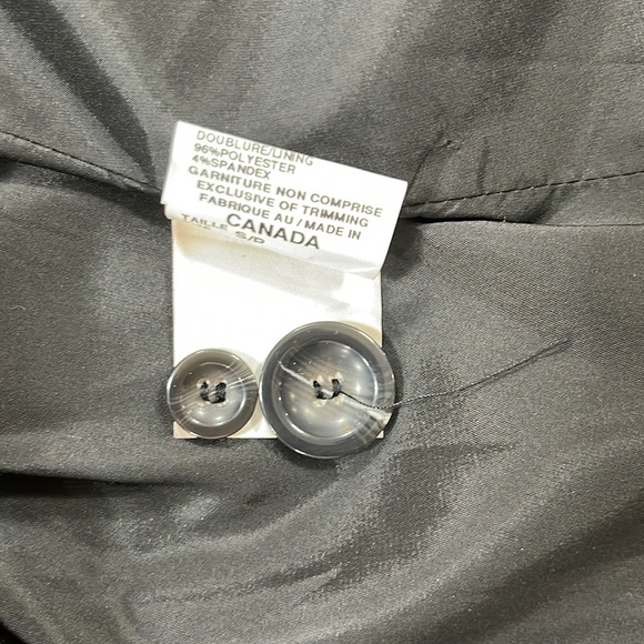 NWOT Le Chateau  Button  Blazer - Picture 7 of 13